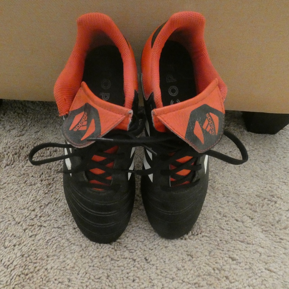 Boys Adidas Copa Soccer Cleats  Size 4